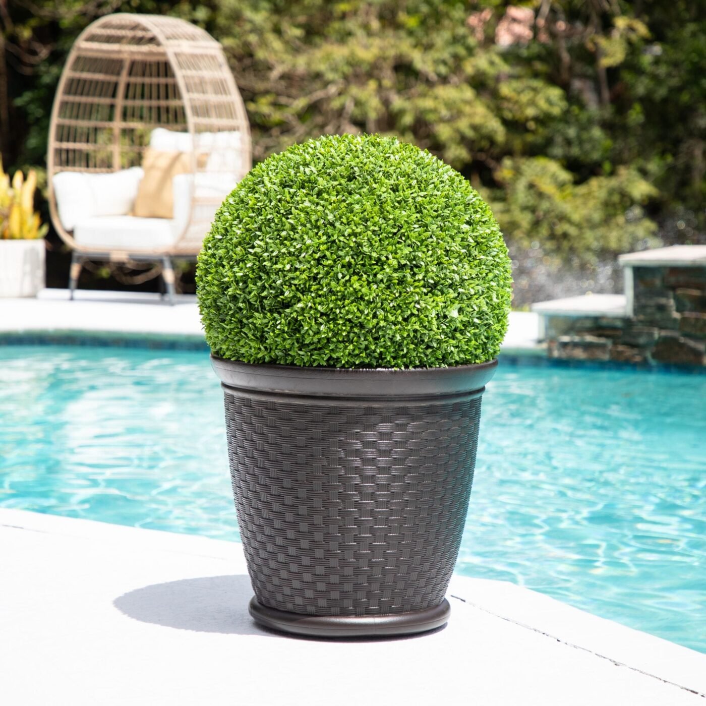 24" UV Resistant Artificial Boxwood Ball (Indoor/Outdoor)
